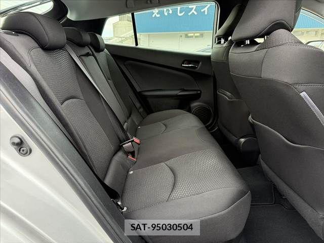 Toyota PRIUS 2021-04 6682822-17