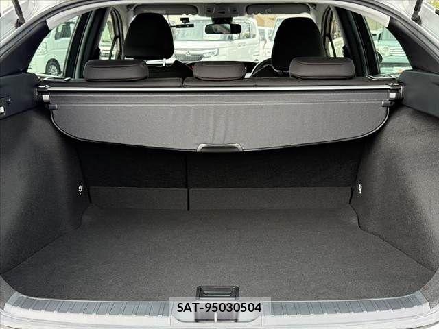 Toyota PRIUS 2021-04 6682822-19