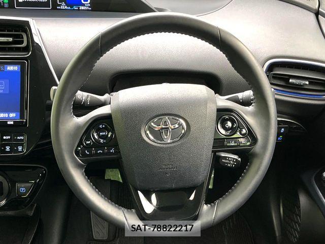 Toyota PRIUS 2019-09 6683960-10