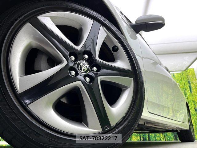 Toyota PRIUS 2019-09 6683960-12