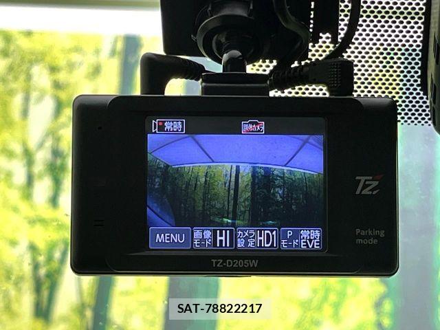 Toyota PRIUS 2019-09 6683960-6