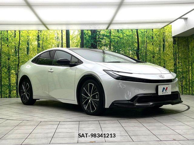 Toyota PRIUS 2023-05 6683958-15