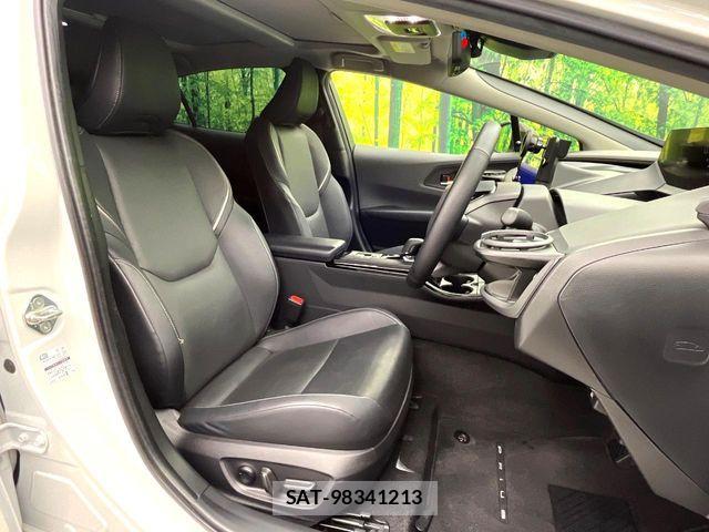 Toyota PRIUS 2023-05 6683958-7