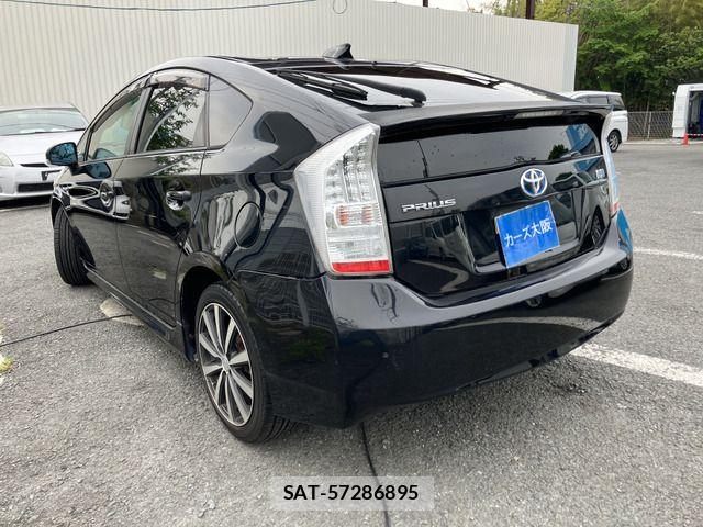 Toyota PRIUS 2010-12 6682825-2