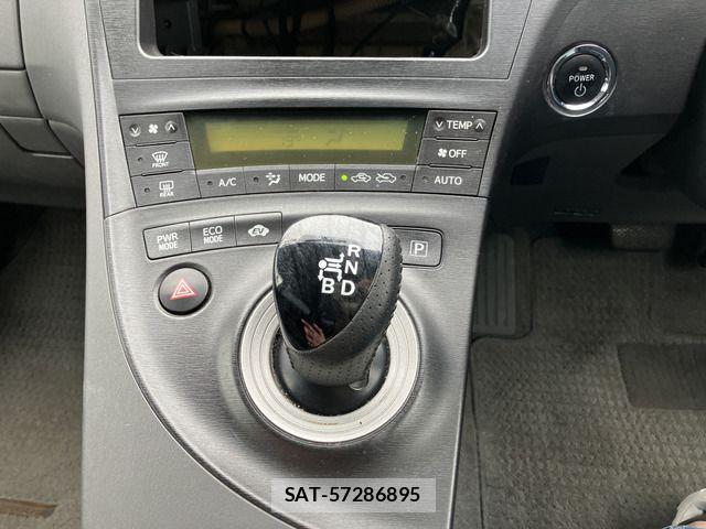 Toyota PRIUS 2010-12 6682825-8