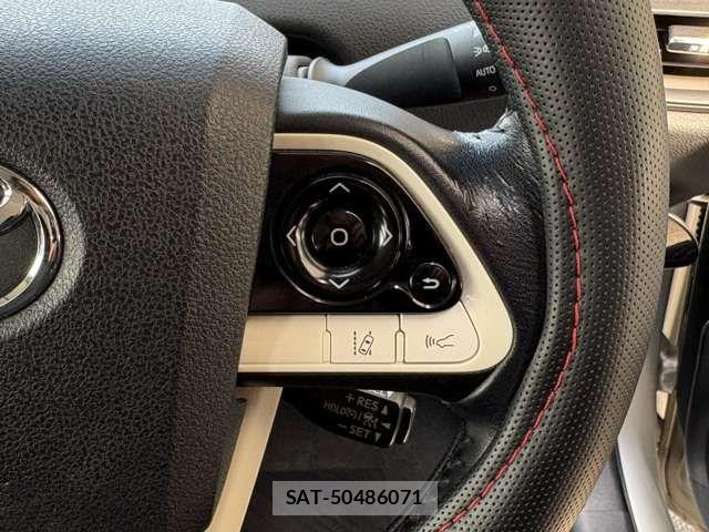 Toyota PRIUS 2018-04 6683962-13
