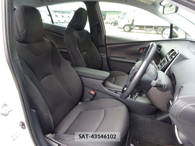 Toyota PRIUS 2021-03 6691196-14