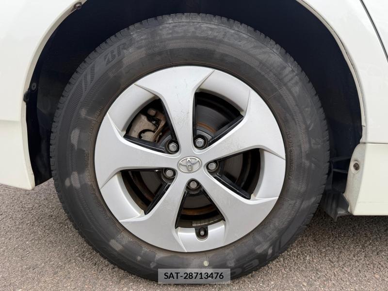 Toyota PRIUS 2012-10 1295219-28