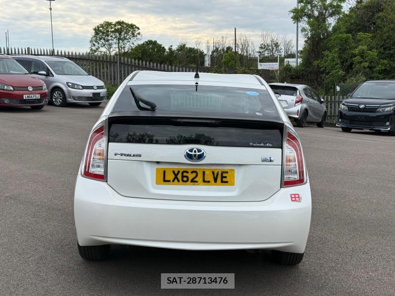 Toyota PRIUS 2012-10 1295219-7