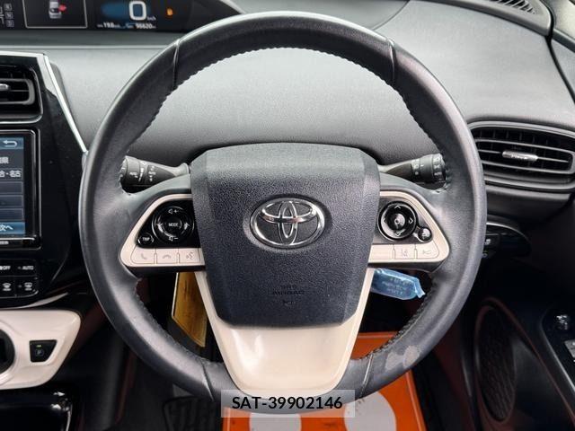 Toyota PRIUS 2018-06 6717083-13