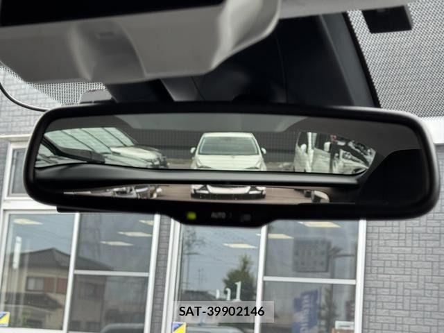 Toyota PRIUS 2018-06 6717083-29