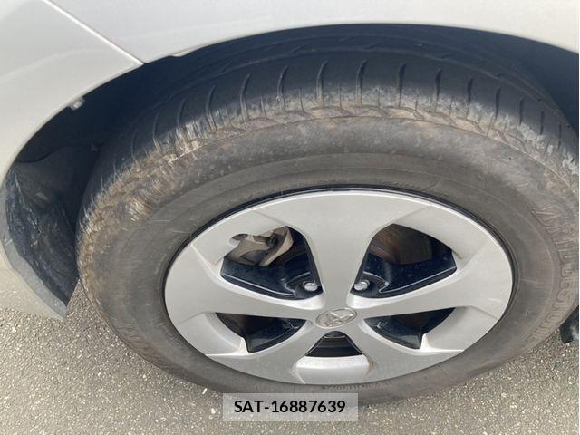 Toyota PRIUS 2015-04 6717085-7