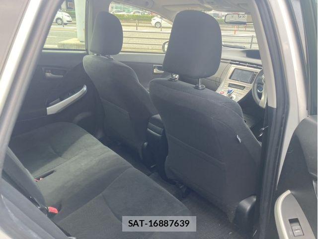 Toyota PRIUS 2015-04 6717085-8