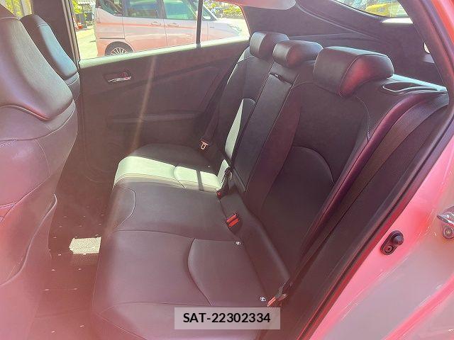 Toyota PRIUS 2019-05 6717070-12