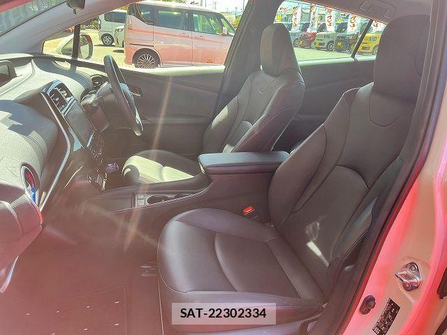 Toyota PRIUS 2019-05 6717070-18