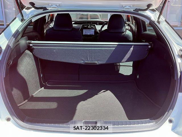 Toyota PRIUS 2019-05 6717070-21