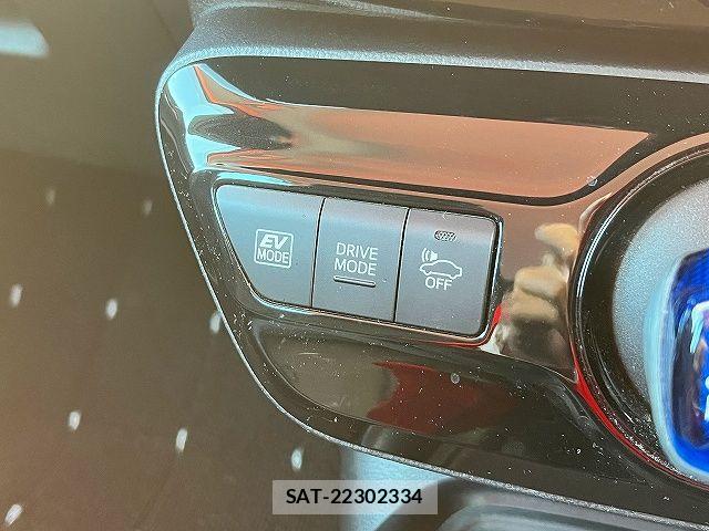 Toyota PRIUS 2019-05 6717070-5