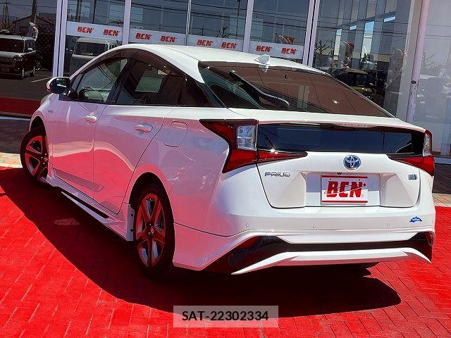 Toyota PRIUS 2019-05 6717070-8