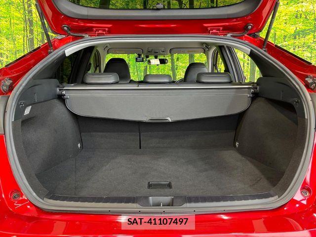 Toyota PRIUS 2016-10 6717079-10