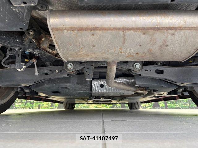 Toyota PRIUS 2016-10 6717079-18