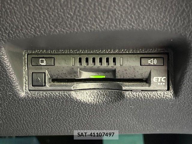Toyota PRIUS 2016-10 6717079-7