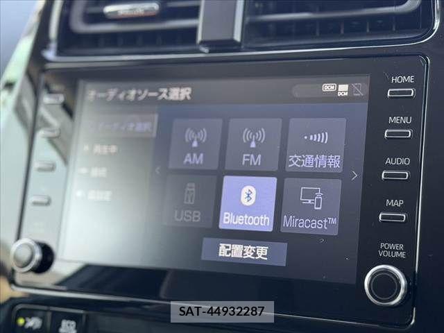 Toyota PRIUS 2022-03 6717069-3
