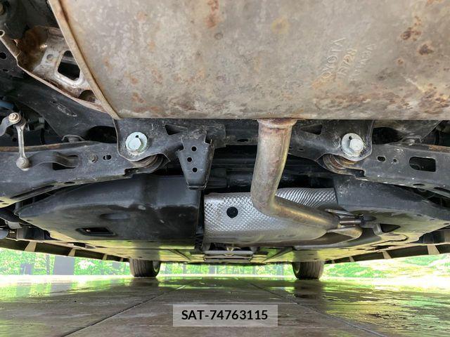 Toyota PRIUS 2016-06 6717081-18