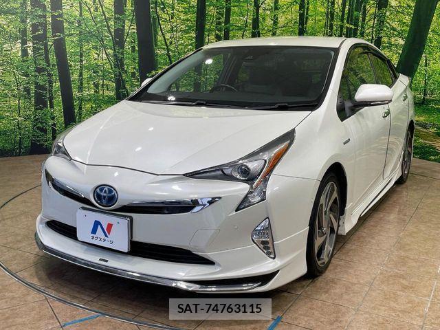 Toyota PRIUS 2016-06 6717081-2