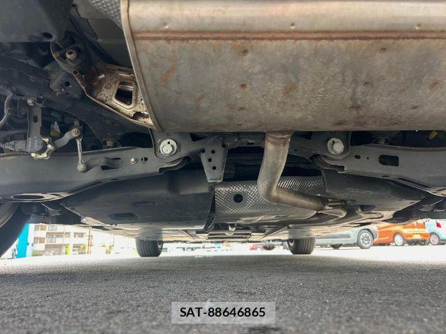Toyota PRIUS 2016-08 6717082-18