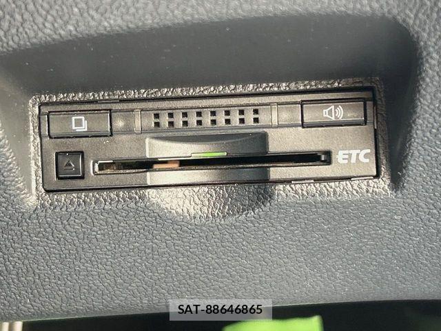 Toyota PRIUS 2016-08 6717082-4