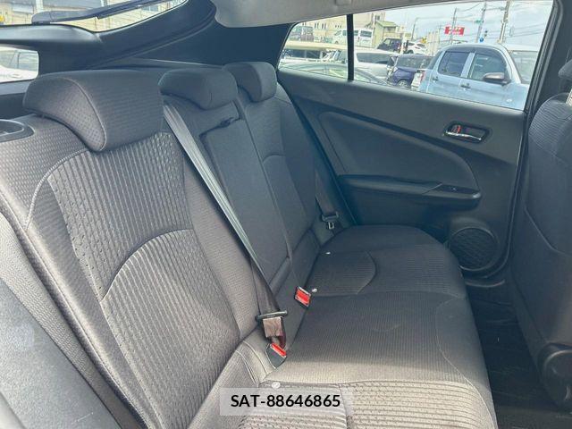 Toyota PRIUS 2016-08 6717082-8