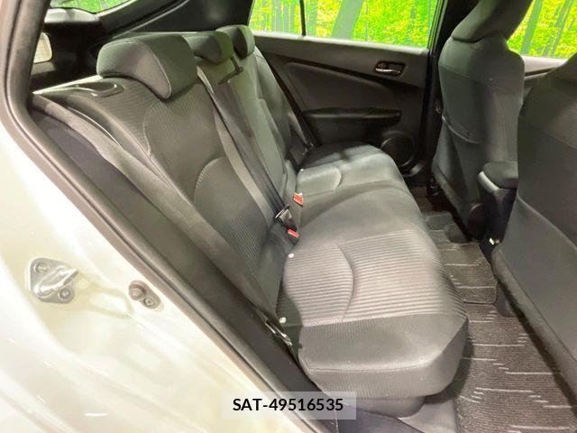 Toyota PRIUS 2019-10 6752886-9