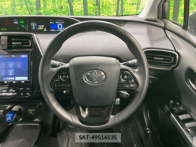 Toyota PRIUS 2019-10 6752886-11