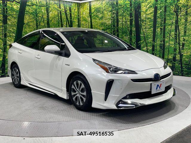 Toyota PRIUS 2019-10 6752886-16