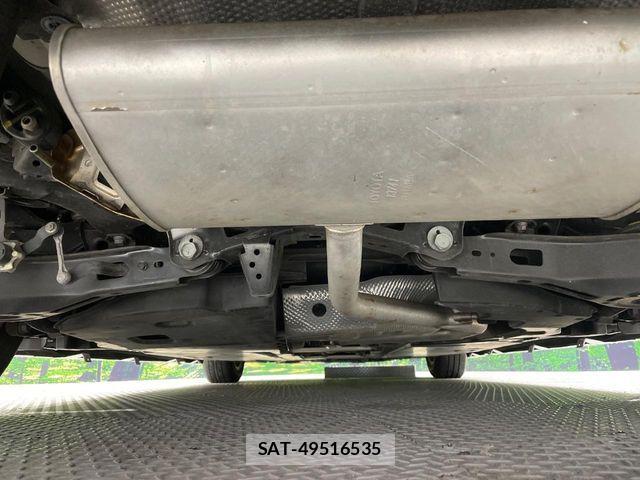 Toyota PRIUS 2019-10 6752886-18
