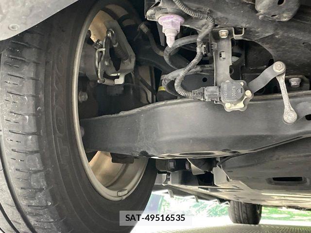 Toyota PRIUS 2019-10 6752886-19