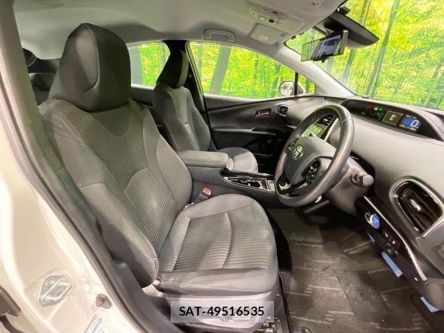 Toyota PRIUS 2019-10 6752886-8