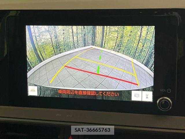 Toyota PRIUS 2024-12 6752880-3