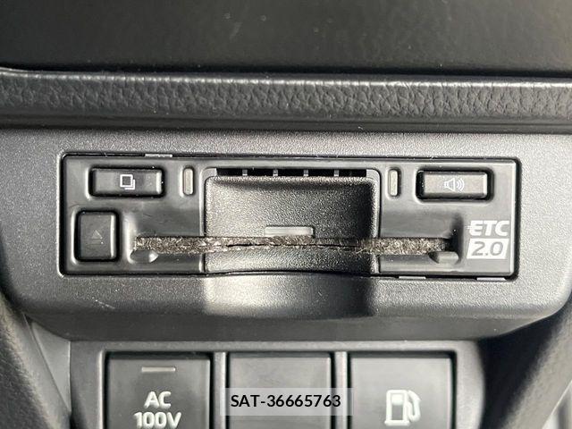 Toyota PRIUS 2024-12 6752880-4
