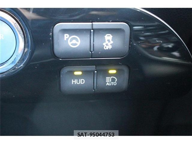 Toyota PRIUS 2016-07 6752908-24