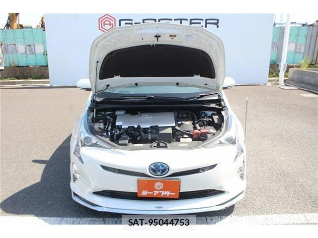Toyota PRIUS 2016-07 6752908-28