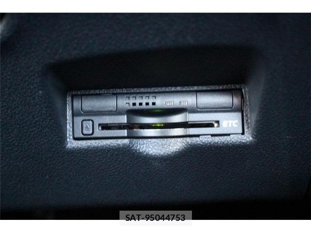 Toyota PRIUS 2016-07 6752908-5