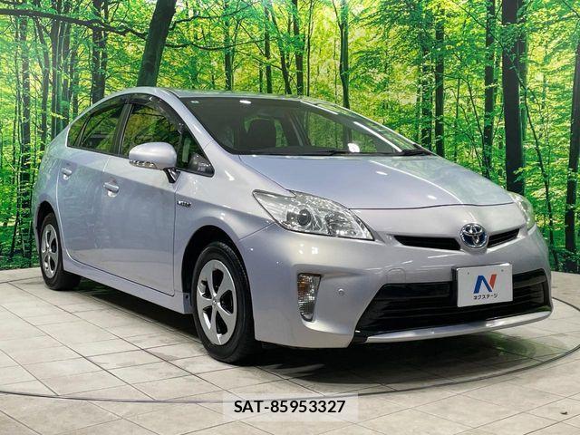 Toyota PRIUS 2012-05 6752937-15