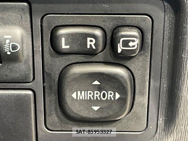 Toyota PRIUS 2012-05 6752937-5