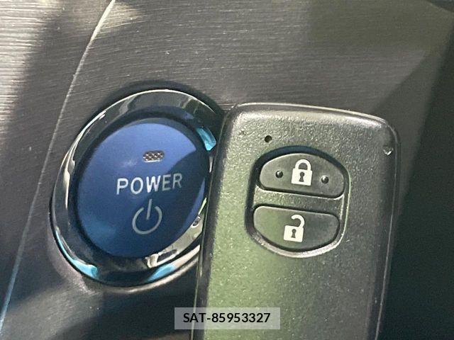 Toyota PRIUS 2012-05 6752937-6