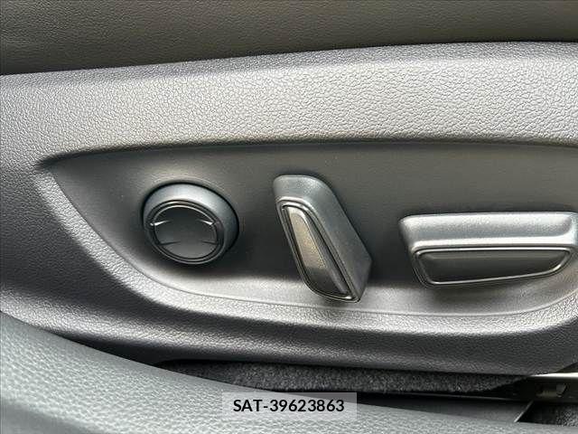 Toyota PRIUS 2025-04 6752864-6