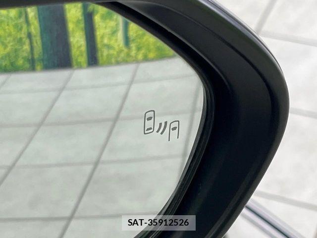 Toyota PRIUS 2017-06 6752915-5