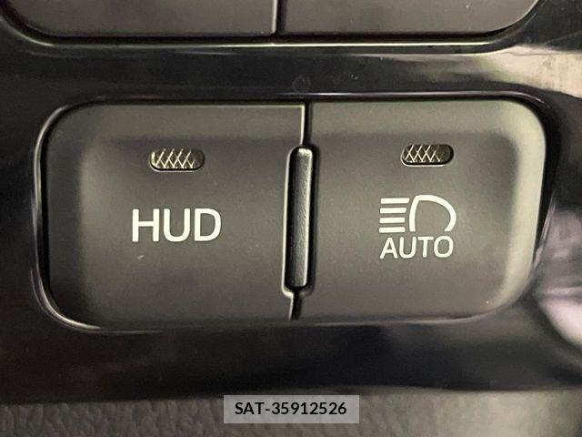 Toyota PRIUS 2017-06 6752915-6