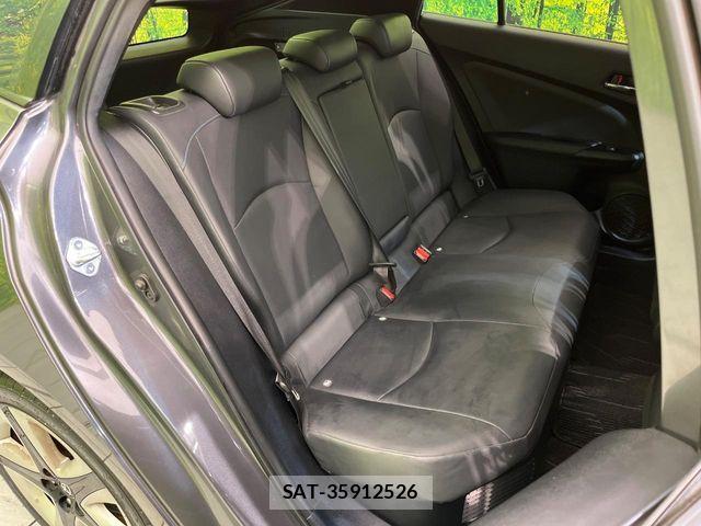 Toyota PRIUS 2017-06 6752915-8