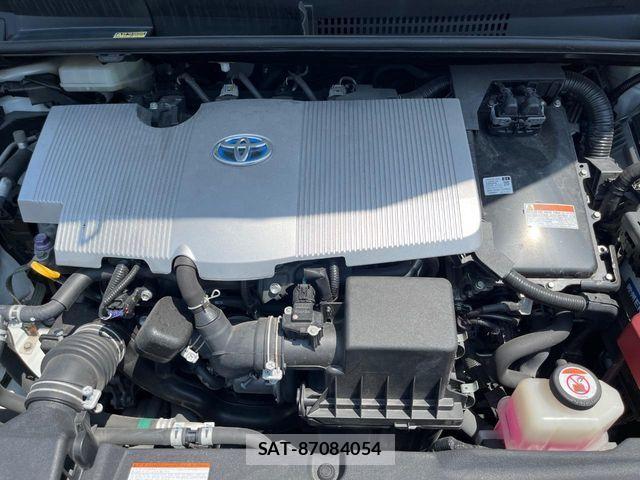 Toyota PRIUS 2017-04 6752923-17